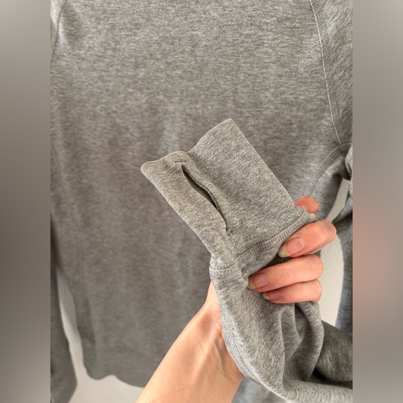 NIKE - Women’s Dri-Fit Grey Zip-Up in Extra Small - Picture 11 of 16